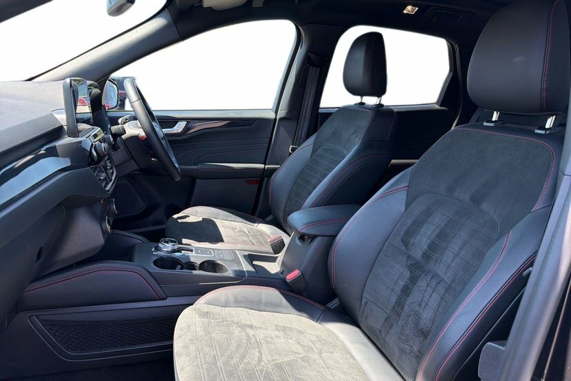 Ford Kuga 2.5H Duratec St-line X Edition Suv Hybr Black #2