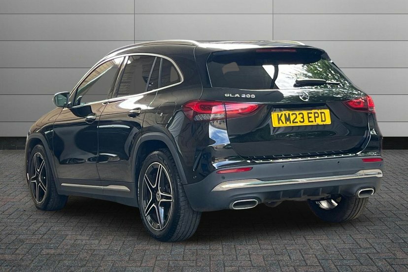 Mercedes-Benz GLA Class 1.3 Gla200 Amg Line Premium Suv 7G-dc Black #2