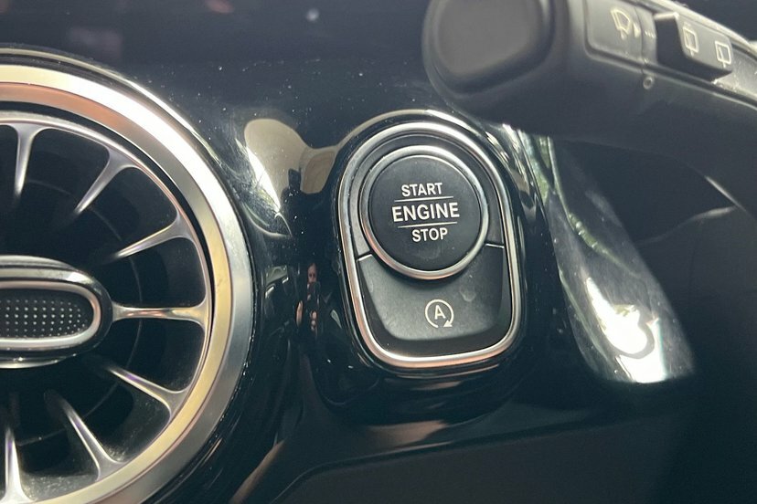 Mercedes-Benz GLA Class 2.0 Gla220d Amg Line Executive 8G-dct 4Matic Eur  #35