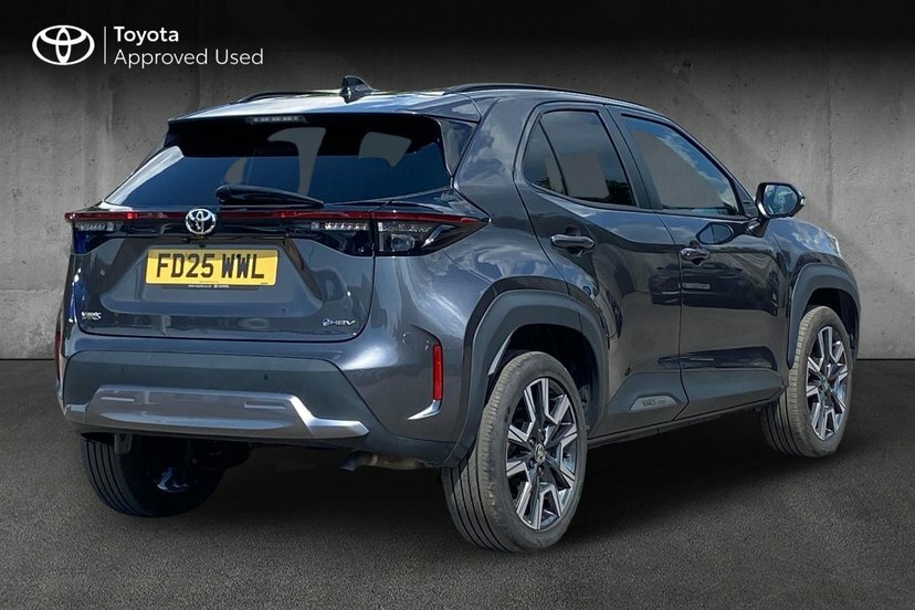 Toyota Yaris Cross 1.5 Vvt-h Excel Suv Hybrid E-cvt 130 P Grey #2