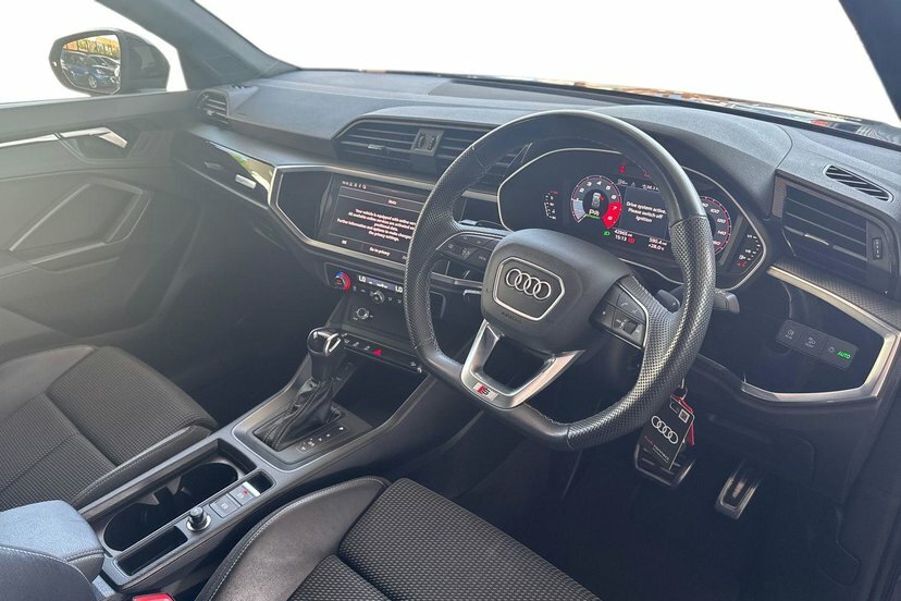 Audi Q3 1.5 Tfsi Cod 35 Black Edition Suv S Tro Black #6