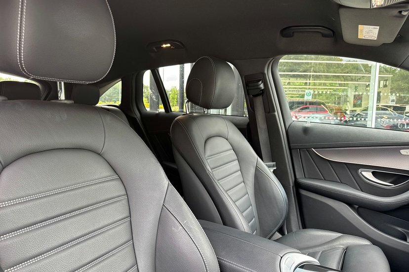 Mercedes-Benz EQC Amg Line Black #26