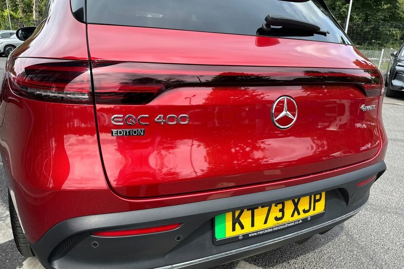 Mercedes-Benz EQC Amg Line Black #18