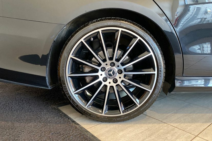 Mercedes-Benz E Class E220d Amg Line Night Edition Premium Plus Estate Black #4