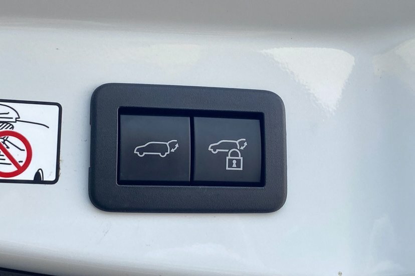 Toyota C-Hr Design  #25