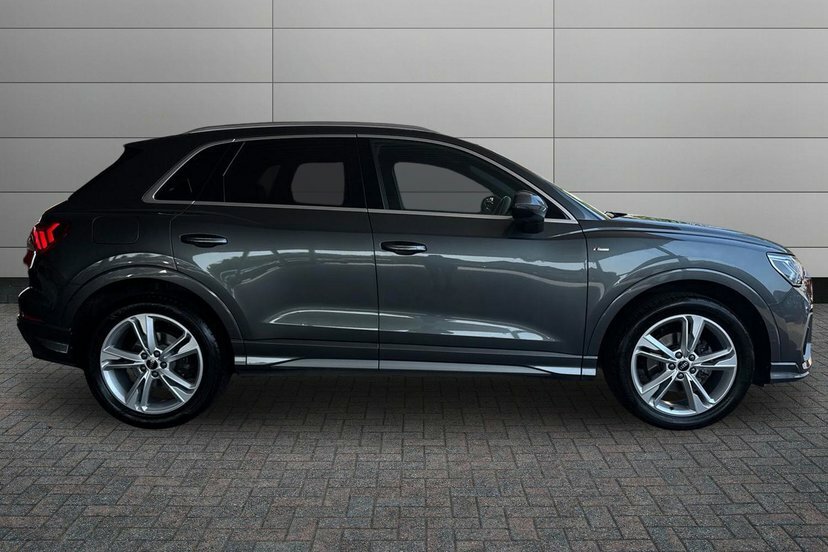 Audi Q3 1.5 Tfsi Cod 35 S Line Suv 150 Grey #4