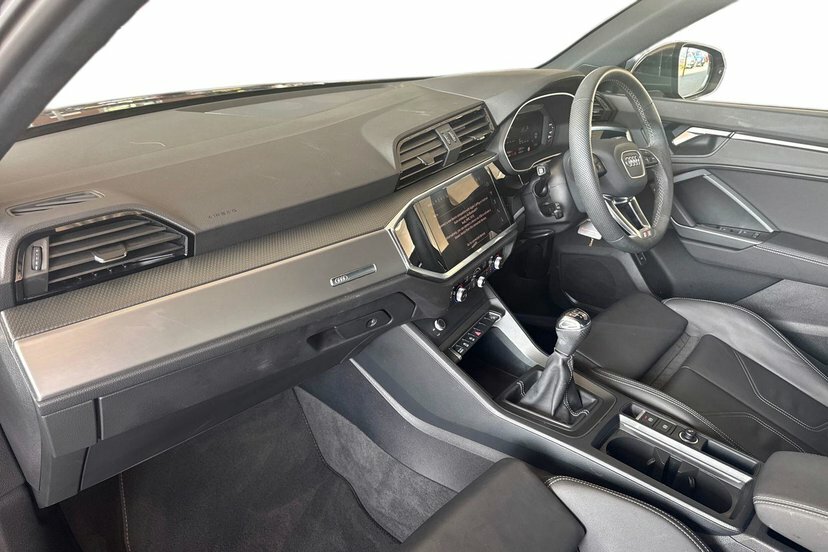 Audi Q3 1.5 Tfsi Cod 35 S Line Suv 150 Grey #2