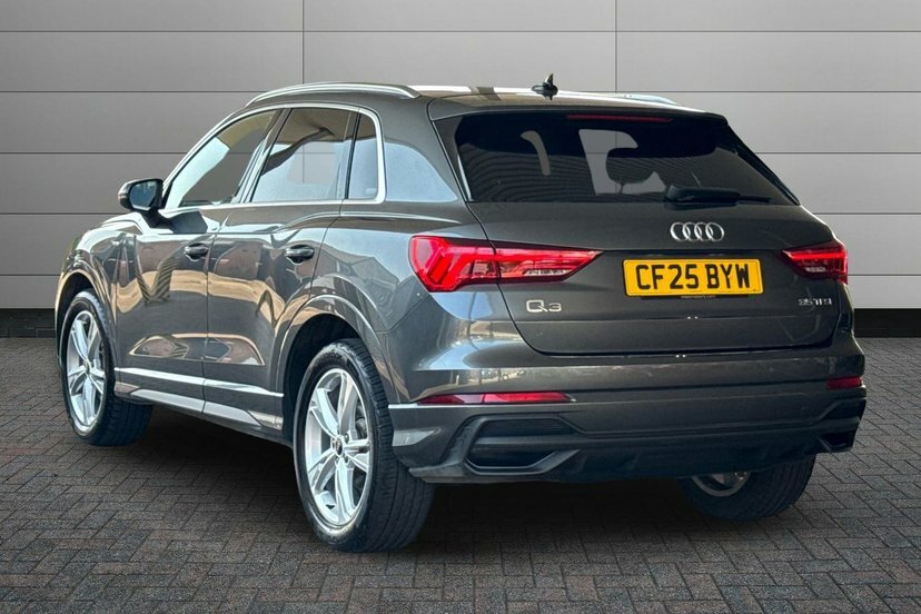 Audi Q3 1.5 Tfsi Cod 35 S Line Suv 150 Grey #3