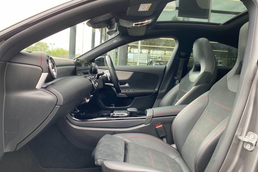 Mercedes-Benz CLA Class Cla 220 D Amg Line Premium Coupe Black #30