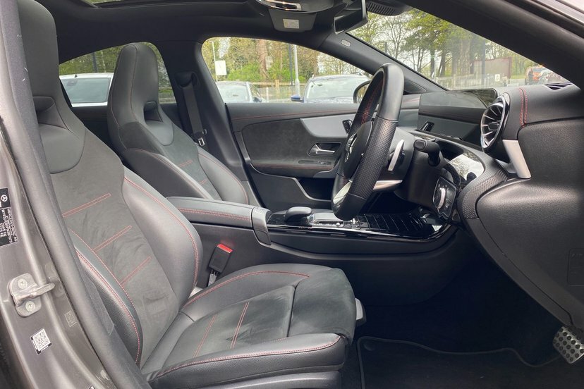 Mercedes-Benz CLA Class Cla 220 D Amg Line Premium Coupe Black #17