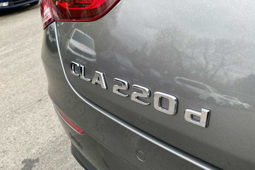 Mercedes-Benz CLA Class Cla 220 D Amg Line Premium Coupe Black #37