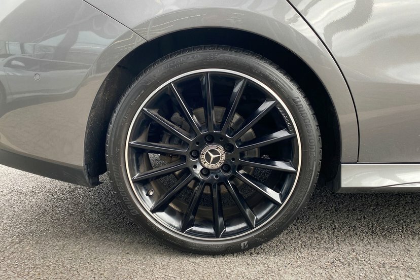 Mercedes-Benz CLA Class 2.0 Cla220d Amg Line Night Edition Premium Plus Grey #4