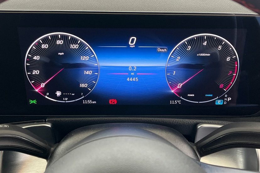 Mercedes-Benz GLB Class Glb 200 Amg Line Executive 7 Seats Blue #6