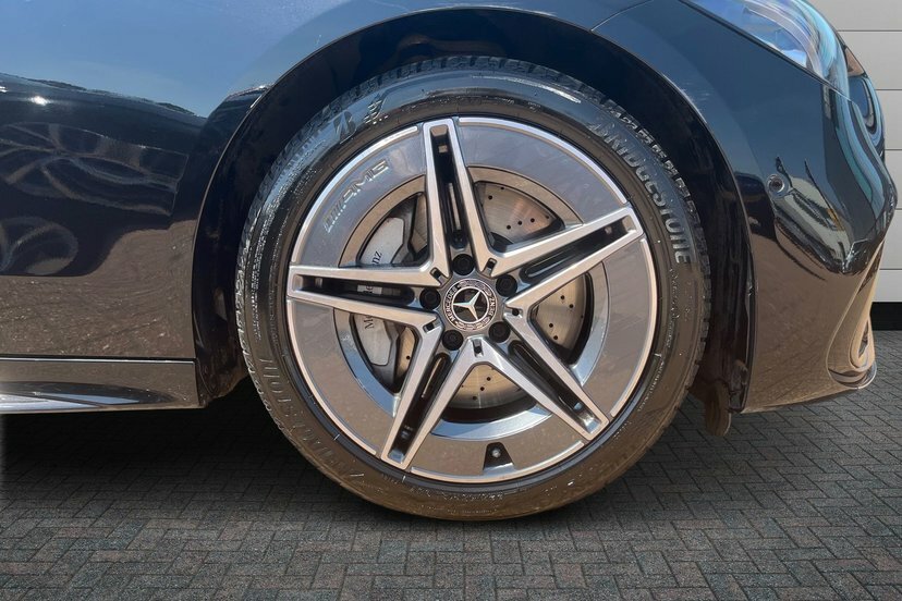 Mercedes-Benz C Class 1.5 C200h Mhev Amg Line Saloon Hybrid G Black #4