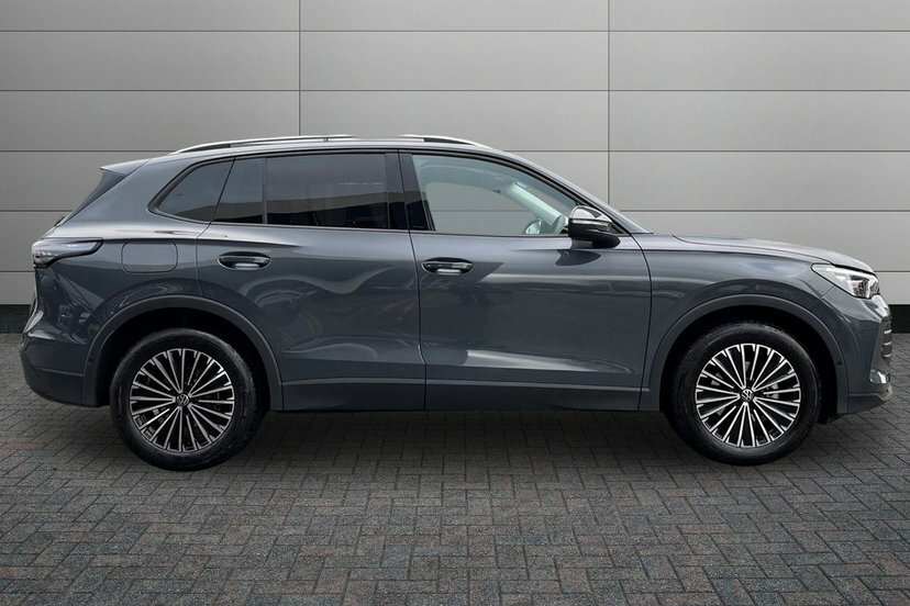 Volkswagen Tiguan 1.5 Etsi Mhev Match Suv Hybrid Dsg 150 Grey #3