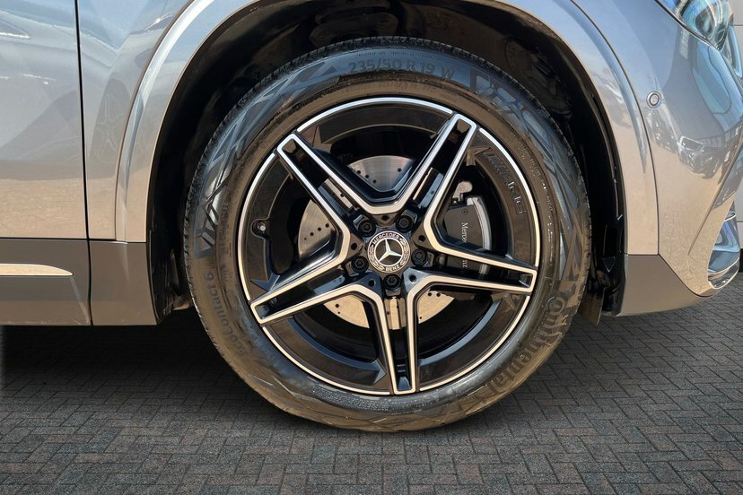 Mercedes-Benz GLA Class 1.3 Gla200h Mhev Amg Line Executive Suv Petr Grey #4