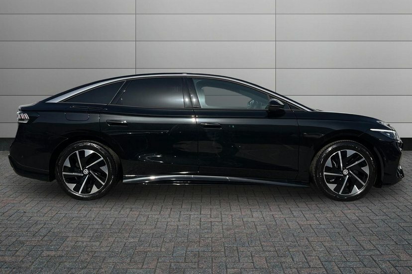 Volkswagen ID.7 Pro 77Kwh Match Plus Fastback 2 Black #4