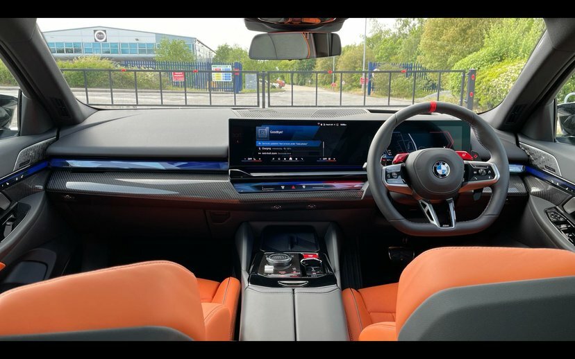 BMW M5 4.4 22.1Kwh Touring Plug-in Hybrid Step Green #4