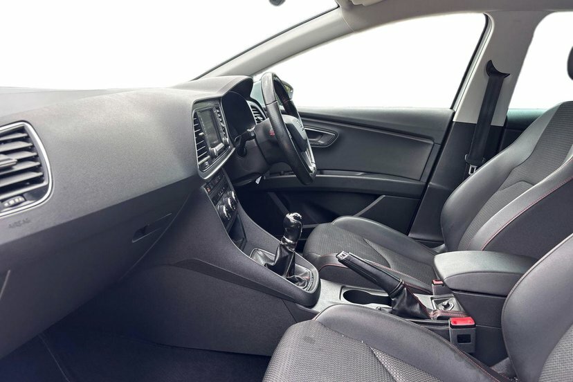 Seat Leon 1.4 Ecotsi Fr Technology St 150 White #2
