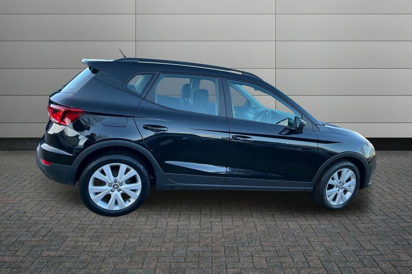 Seat Arona 1.6 Tdi Se Technology Suv 95 Ps Black #4