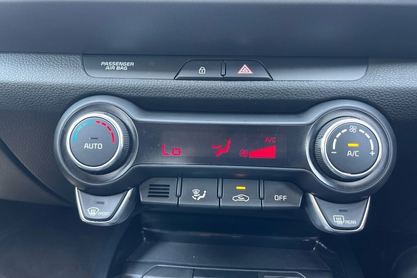 Kia Stonic 1.0 T-gdi 2 Euro 6 Ss Black #17