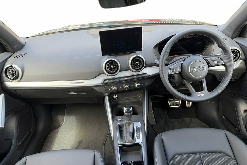 Audi Q2 1.5 Tfsi Cod 35 Sport Suv Euro 6 FV26EKG Grey #9