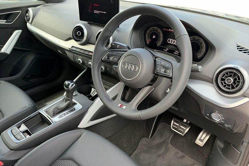 Audi Q2 1.5 Tfsi Cod 35 S Line Suv S Tronic 15 Black #6