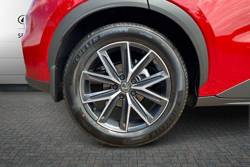 Lexus LBX 1.5 Vvt-ie Premium Plus Suv Hybrid E-cv  #5