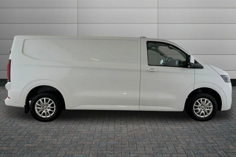 Volkswagen E-Transporter T34 65Kwh Commerce Pro Panel Van AO75MZL White #4