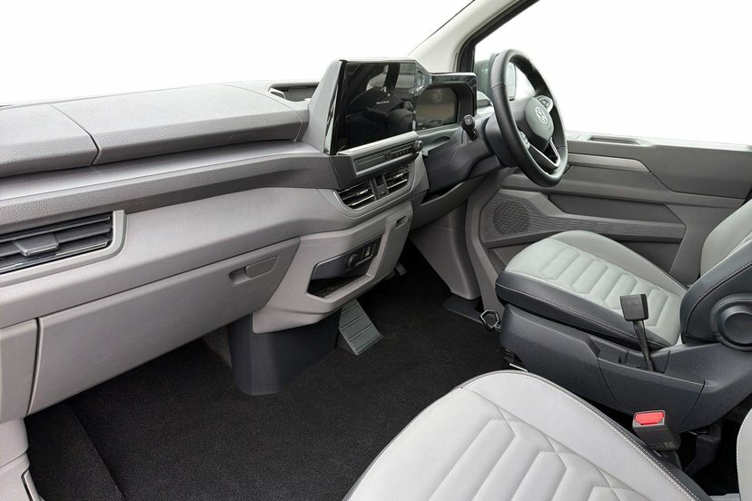 Volkswagen Transporter Shuttle 210Kw 65Kwh Minibus Style #2