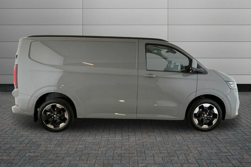 Volkswagen E-Transporter T32 65Kwh Commerce Pro Panel Van AO26RXX Grey #4