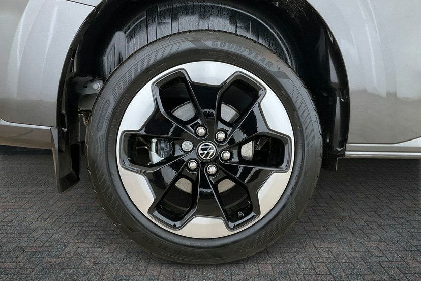 Volkswagen Transporter Shuttle 2.0 Tdi Style Minibus Double Cab L AO26FXT #5