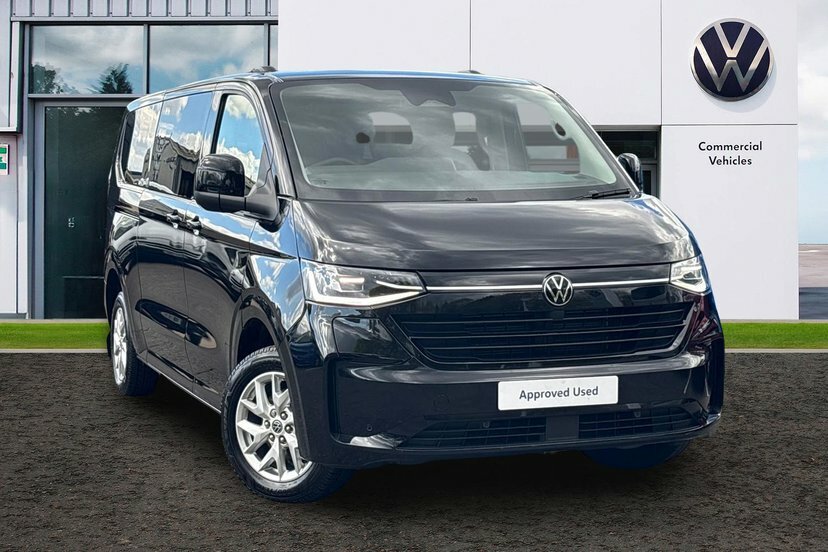 Volkswagen E-Transporter 70Kwh Style Minibus Double Cab L Black