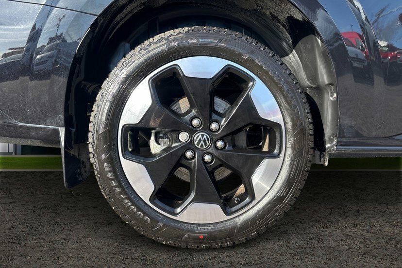 Volkswagen E-Transporter T32 65Kwh Commerce Pro Kombi Double Cab Electr MJ26KUR Black #5