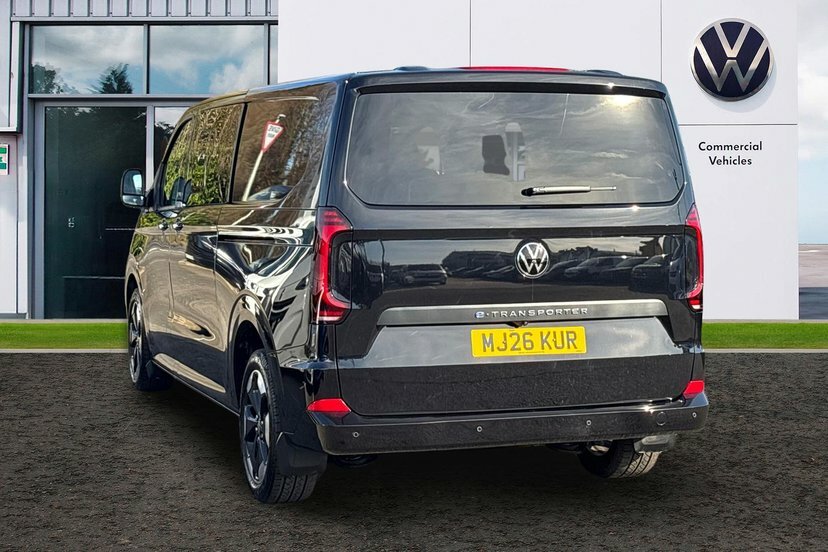 Volkswagen E-Transporter T32 65Kwh Commerce Pro Kombi Double Cab Electr MJ26KUR Black #3