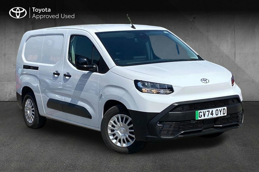 Toyota Proace City 50Kwh Icon Long Panel Van 6Dr Lwb 1 White