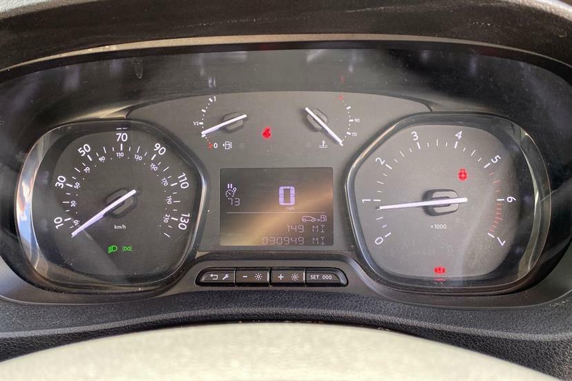 Toyota PROACE Panel Van 2.0D Active Medium Panel Van Mwb Euro 6 Grey #9