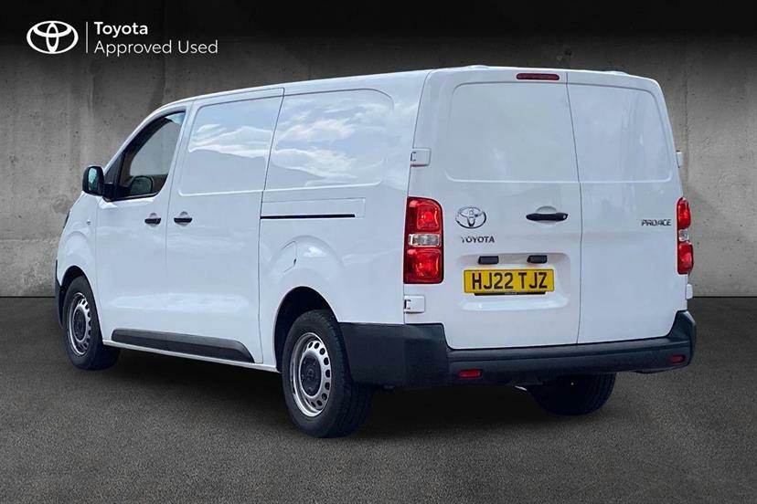 Toyota PROACE 2.0D 140 Active Van White #4