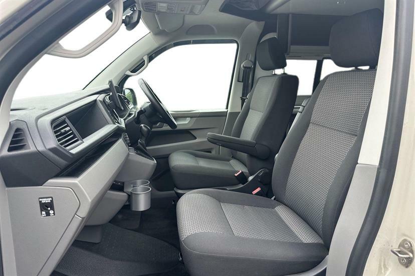 Volkswagen Transporter 2.0 Tdi 150 Highline Van Dsg AE23YOC Beige #2