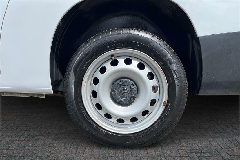 Citroen Berlingo 1.5 Bluehdi 950Kg Enterprise Ed 100Ps 6 Speed Ss White #4
