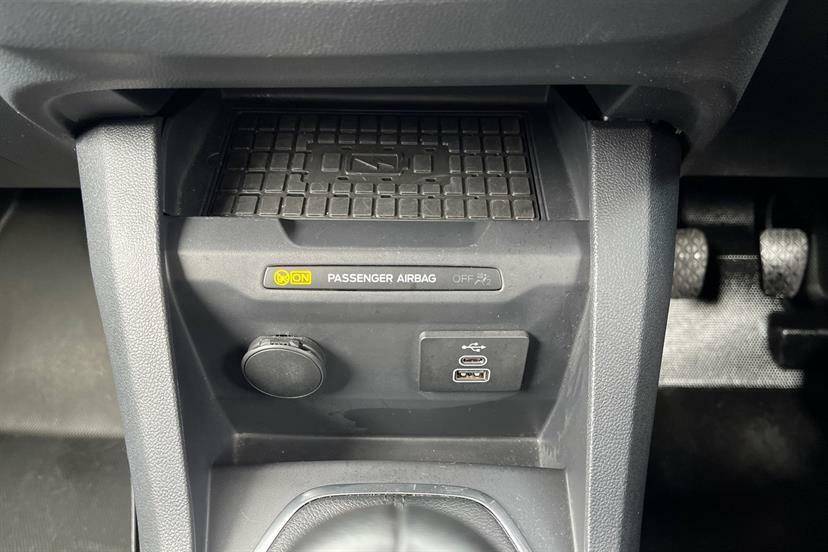 Ford Transit Courier Limited 43Kwh 136Ps White #16