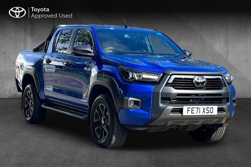 Toyota HILUX Invincible X Dcab Pick Up 2.8 D-4d Blue