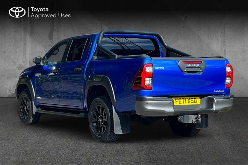 Toyota HILUX Invincible X Dcab Pick Up 2.8 D-4d Blue #3