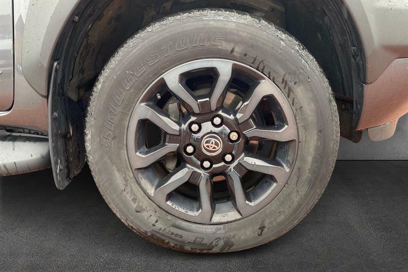 Toyota HILUX Gr Sport D-4d 4Wd Dcb Black #18
