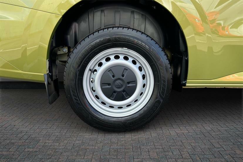 Volkswagen Transporter 2.0 Tdi 150 Commerce Plus Van Green #5