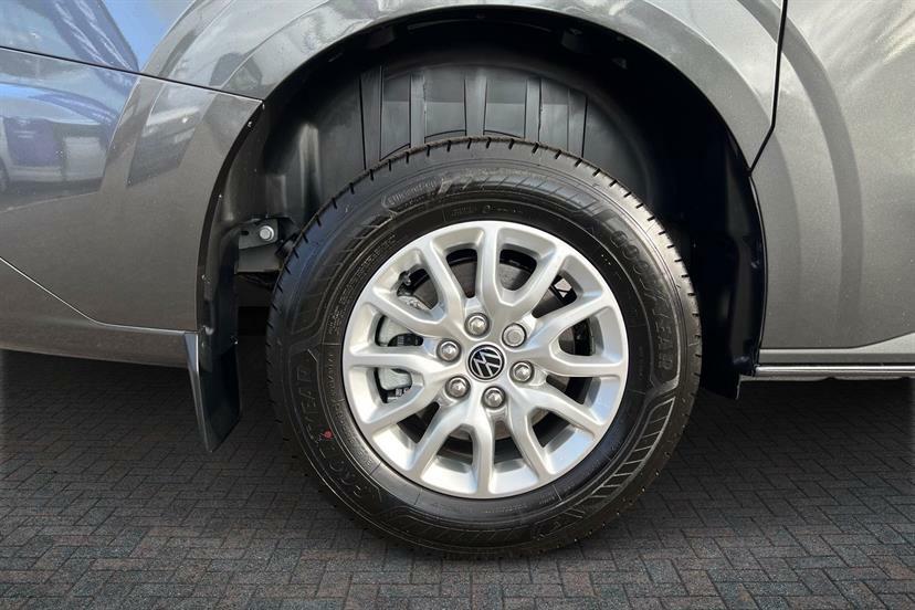 Volkswagen Transporter 2.0 Tdi 150 Commerce Plus Kombi Van  #5