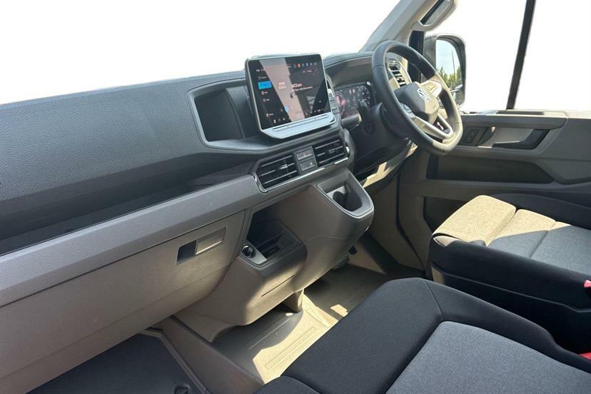 Volkswagen Crafter 2.0 Tdi 140Ps Commerce Plus High Roof Van Black #2