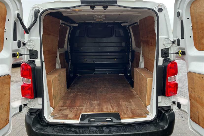 Citroen Dispatch 2.0 Bluehdi 1400Driver Pro M Panel Van 6Dr White #9