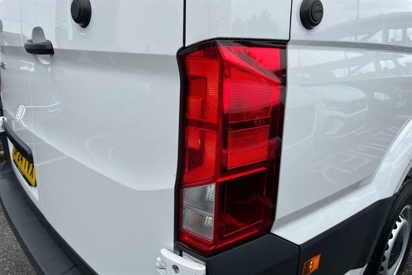 Volkswagen Crafter Cr35 Panel Van Commerce Plus Mwb 140 Ps 2.0 Tdi 8S Grey #25