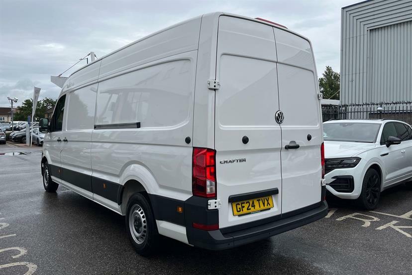 Volkswagen Crafter Cr35 Panel Van Commerce Plus Mwb 140 Ps 2.0 Tdi 8S Grey #22